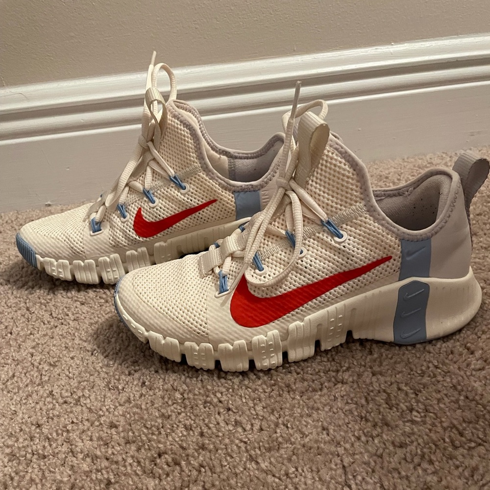 nike free metcon 3 in pale ivory